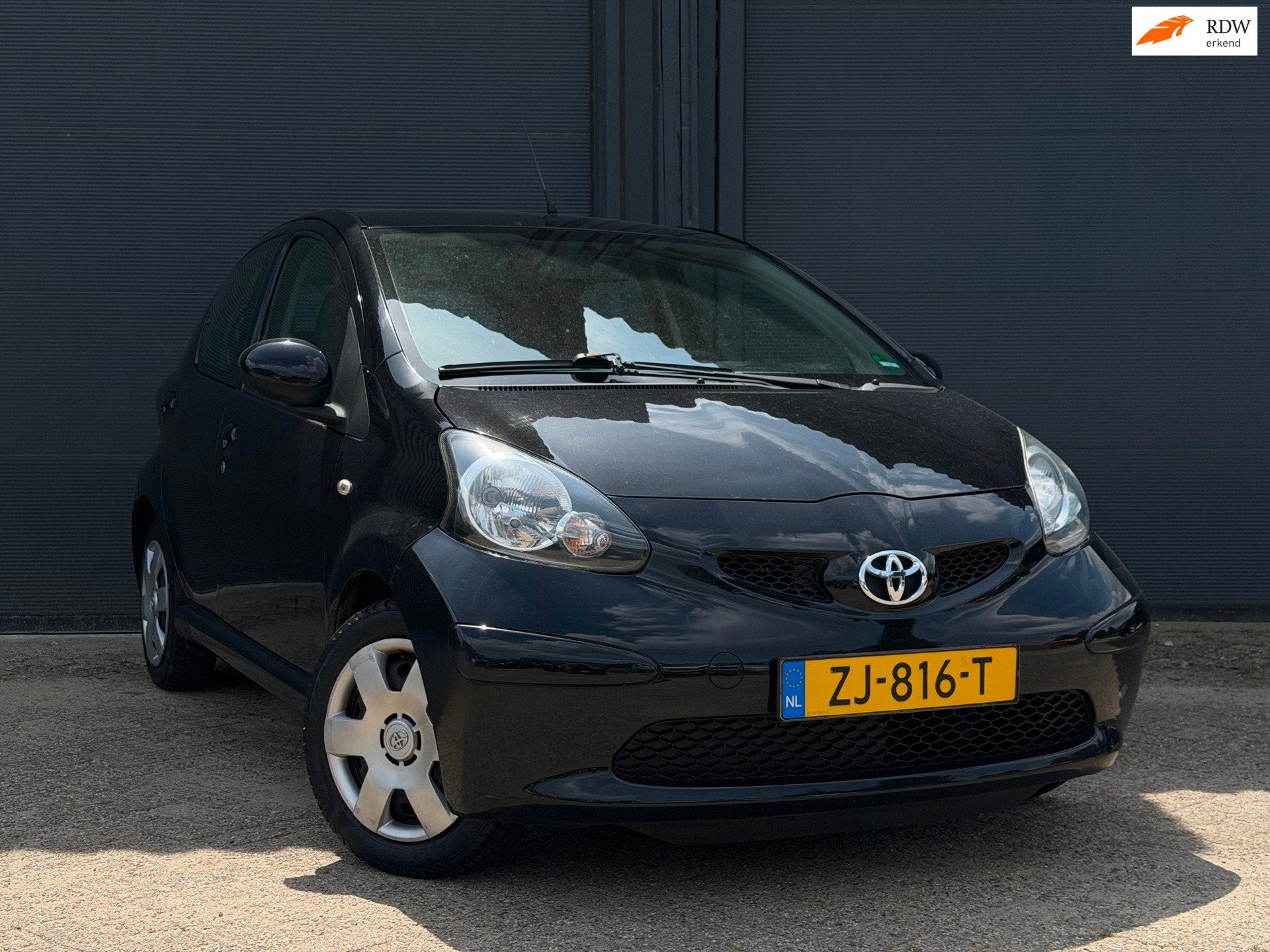 Toyota Aygo 1.0 | NWE APK | Airco | E-Pakket |, Voorwielaandrijving, Gebruikt, 4 stoelen, Bedrijf
