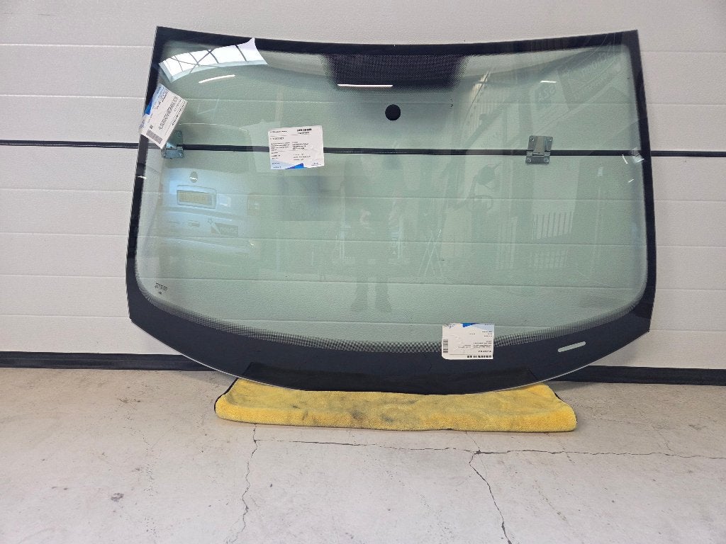 Nieuwe voorruit VW Golf Variant /Jetta incl. montage €345,--, Ophalen, Nieuw, Volkswagen