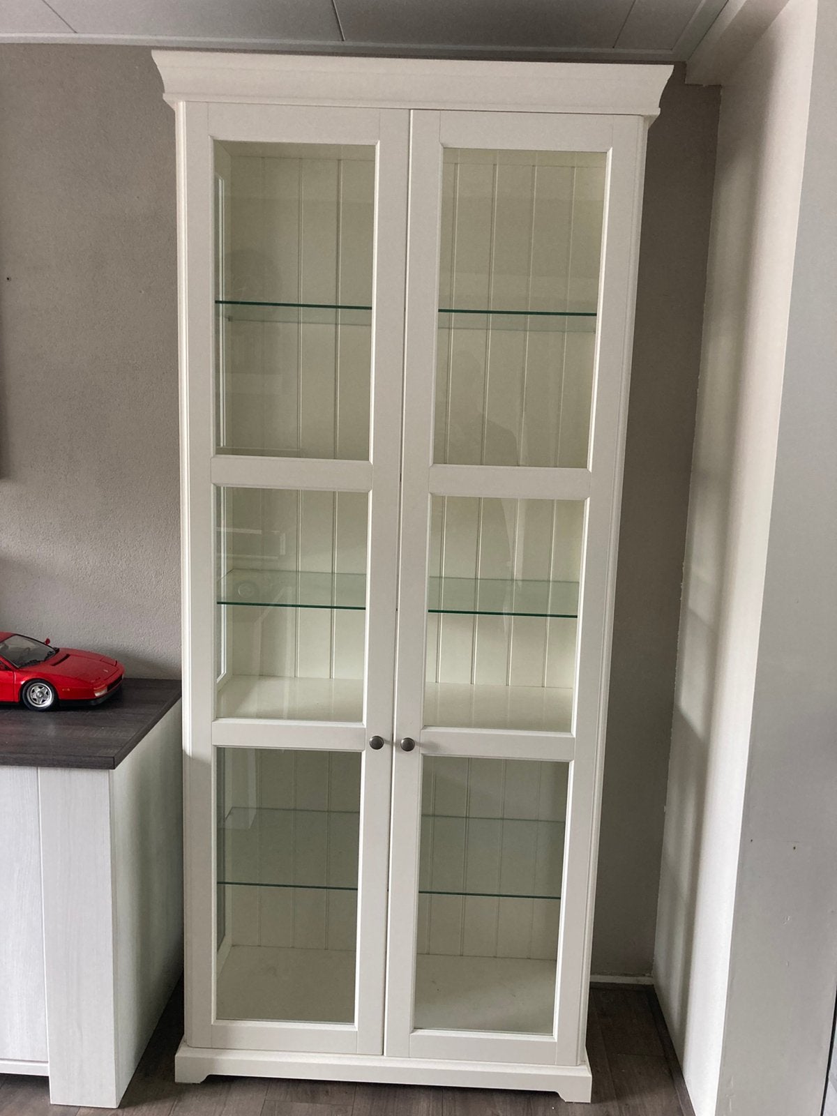 Ikea Vitrinekast wit izgst, Ophalen, Met deur(en), Eikenhout, 200 cm of meer