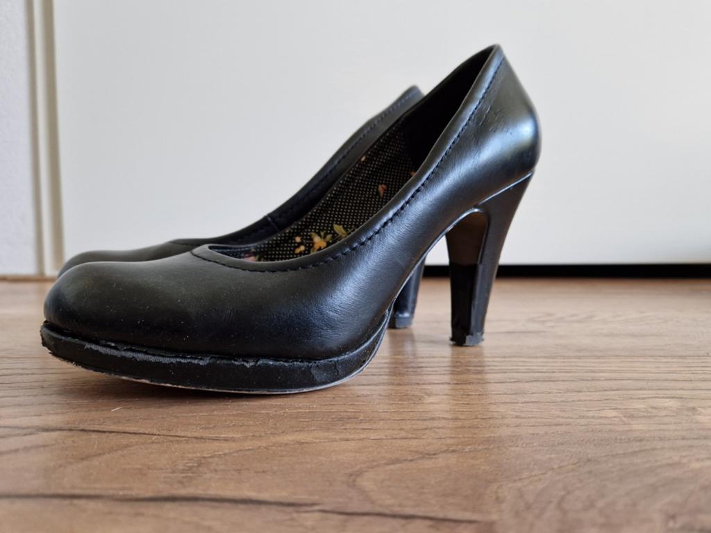 Venturini Pumps Maat 39 - Gedragen, Pumps, Venturini, Zwart, Ophalen of Verzenden