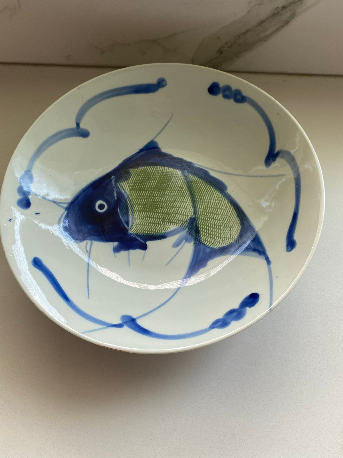 Vintage Chinese Raoping schaal met vismotief, Ophalen of Verzenden
