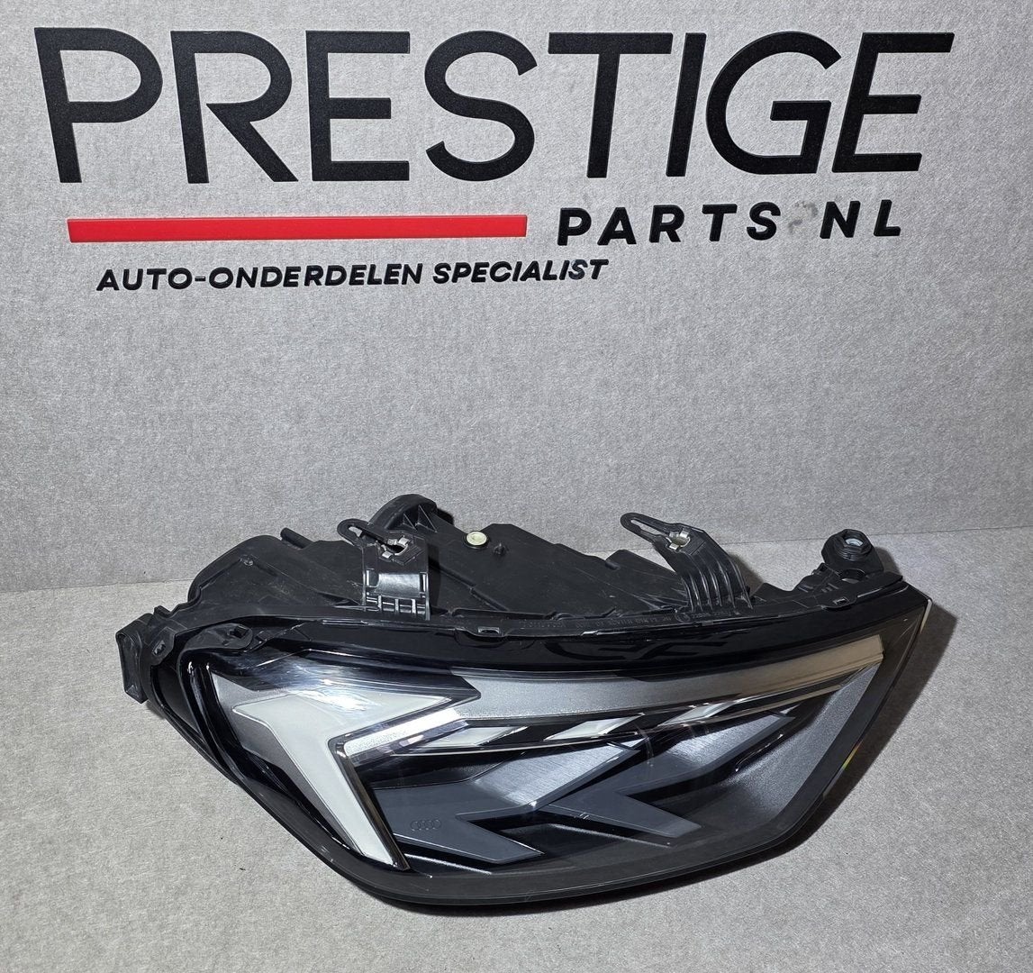 Koplamp Audi A1 82A Voll LED Rechts Origineel 82A941034D, Gebruikt, -, -, -