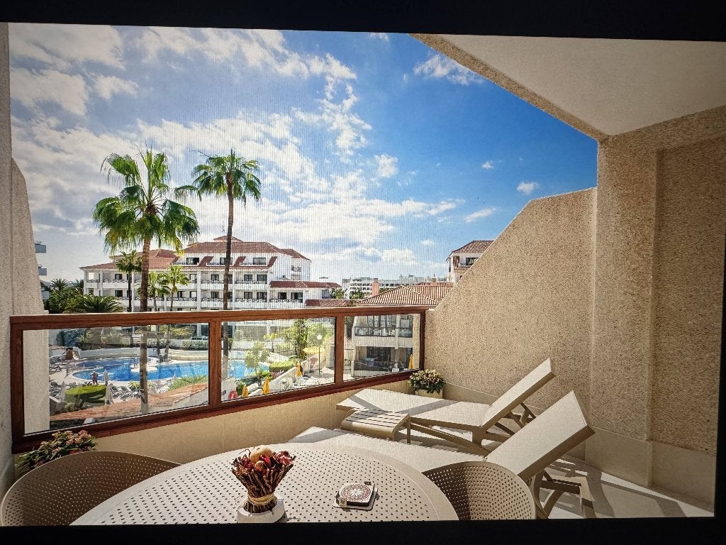 Foto 10 van 10 dgn studio Tenerife Playa dl Americas incl. vliegtickets