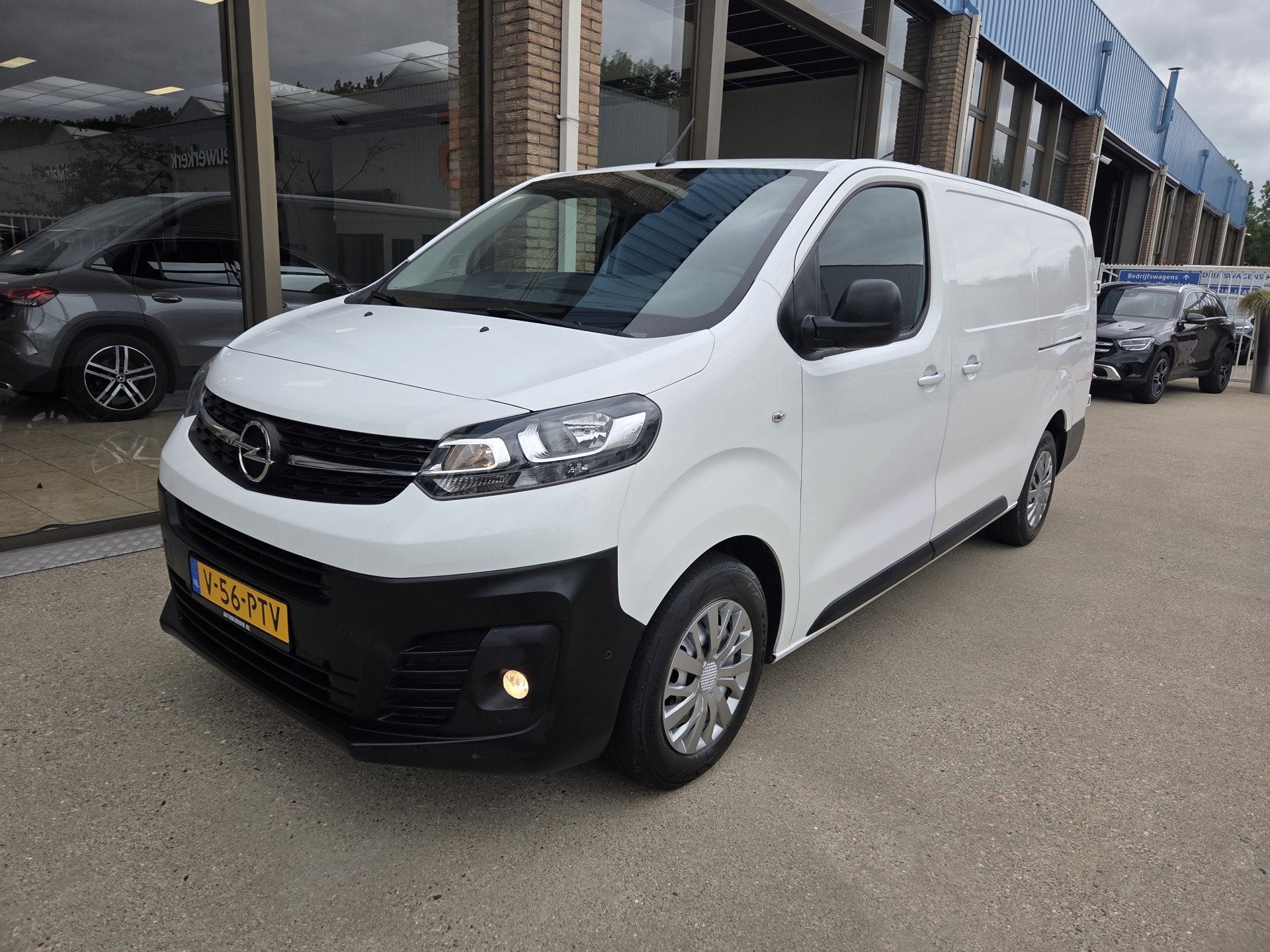 Opel Vivaro 2.0 CDTI Autm. L3 L & R Schuifdeur Airco Cruise, 145 pk, Stof, Gebruikt, 4 cilinders