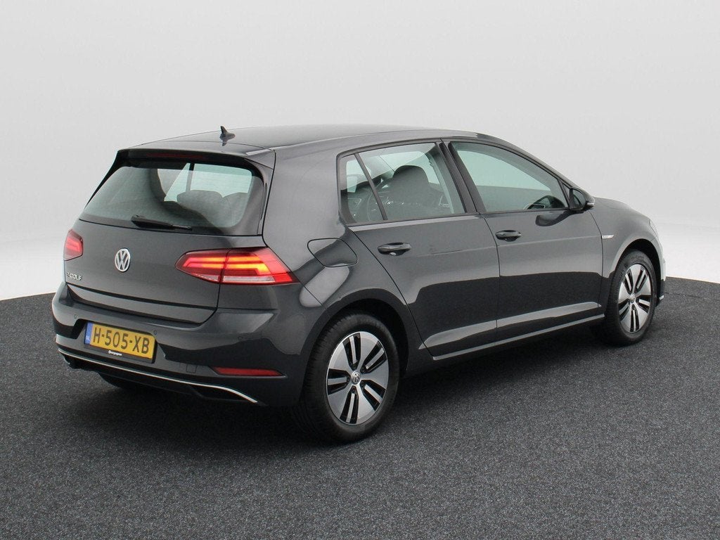 Volkswagen e-Golf E-DITION 136 Pk | Full LED | Adaptive Crui, Auto's, Volkswagen, Gebruikt, Zwart, Parkeersensor, 231 km