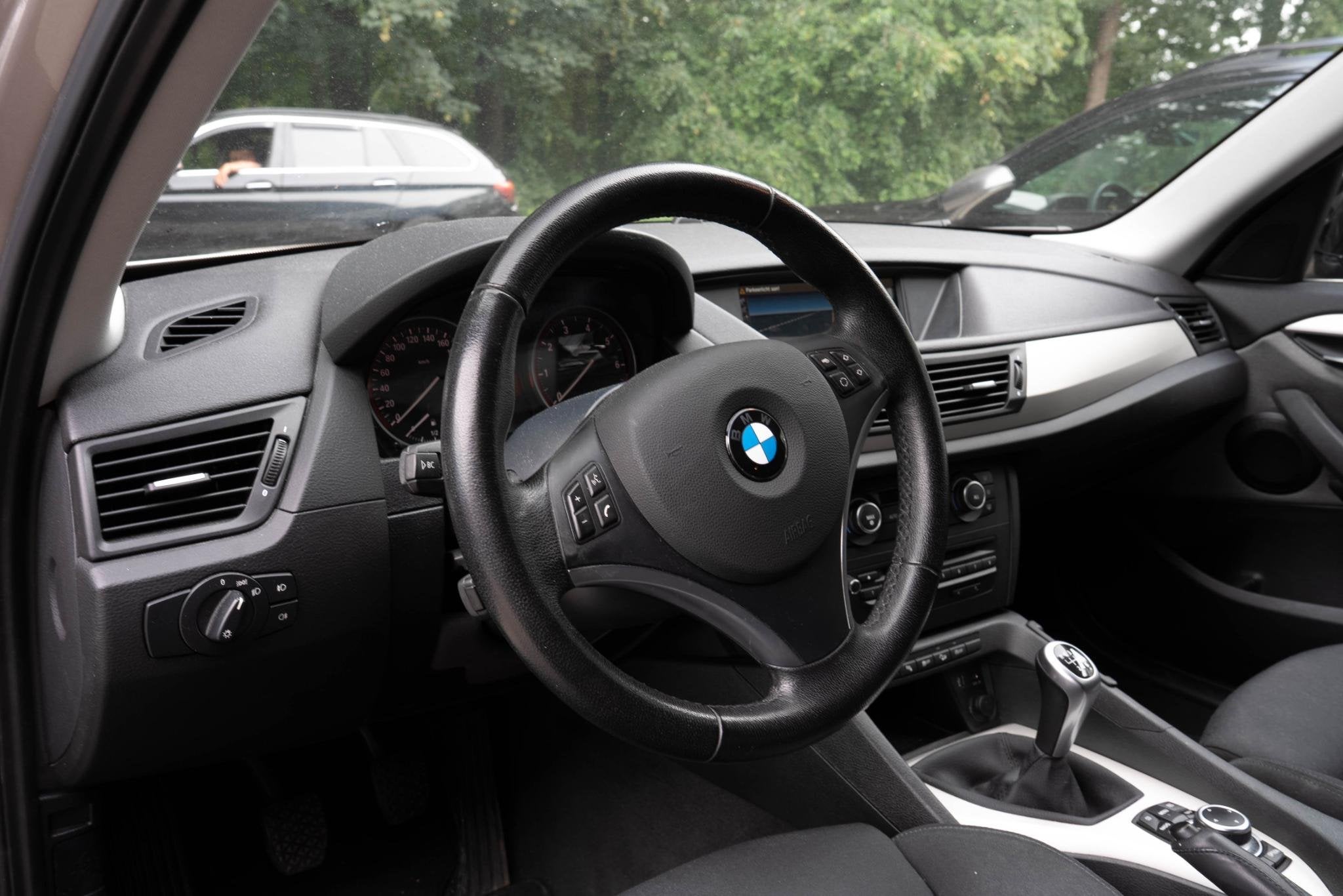 Foto 6 van BMW X1 xDrive20i Business | Navigatie | Pano | Cruise | Airc