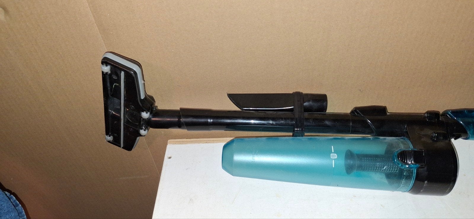 makita stofzuiger 18 v dcl281f, Ophalen, Zo goed als nieuw, Minder dan 1200 watt, Reservoir
