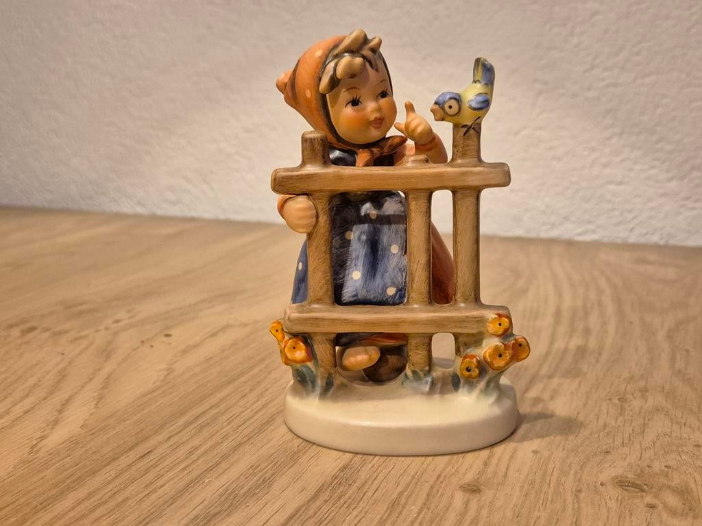 “M.I. Hummel Signs of Spring #203/1 TMK4 – Goebel West Germa, 1 speler, Ophalen of Verzenden, Zo goed als nieuw, Vanaf 3 jaar