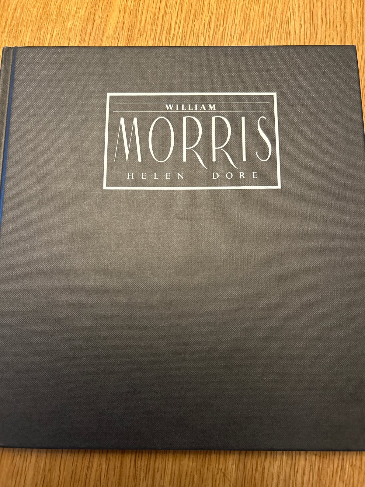 William Morris door Helen Dore - Kunstboek, Boeken, Ophalen of Verzenden, Zo goed als nieuw, Overige onderwerpen