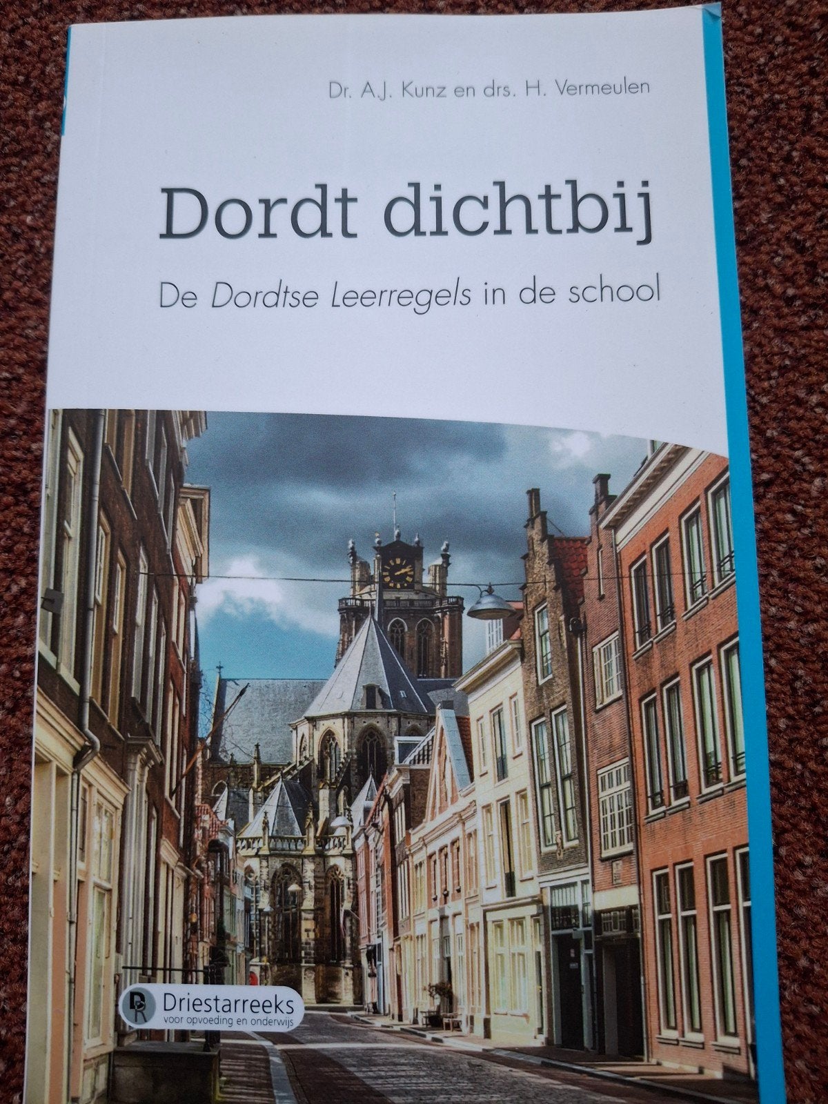 H. Vermeulen - Dordt dichtbij, Ophalen of Verzenden, Zo goed als nieuw, H. Vermeulen; A.J. Kunz