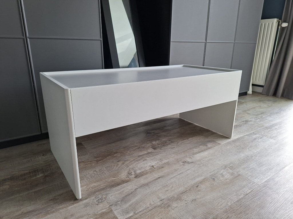 Dundra Speeltafel / Kindertafel met opbergruimte wit/grijs, Ophalen, Zo goed als nieuw