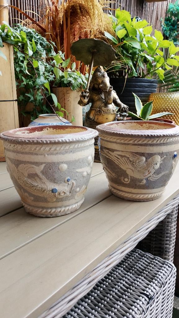 Antieke Chinese aardewerk potten met reliëf, Tuin en Terras, Bloempotten, Gebruikt, Rond, Ophalen of Verzenden, Aardewerk
