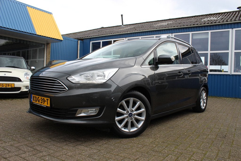 Ford Grand C-Max 1.0i "Titanium" Cruise - Navi - 7 Pers. ! 1, Auto's, Ford, Voorwielaandrijving, Gebruikt, Zwart, 7 stoelen