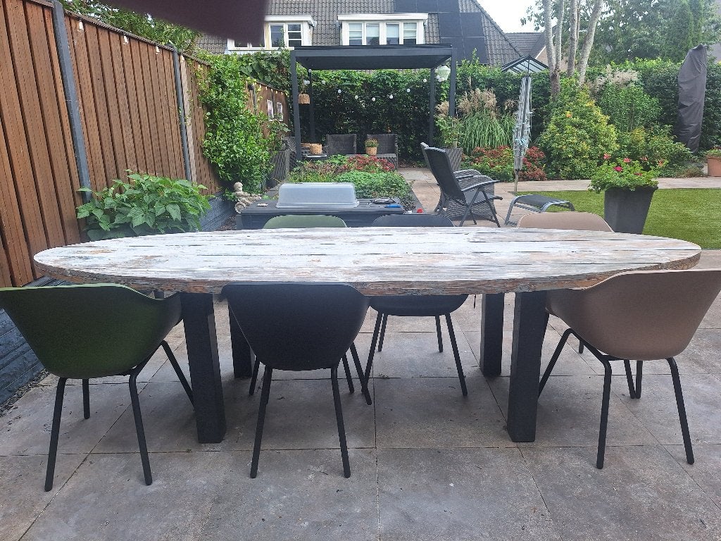 Ovale douglashouten tuintafel