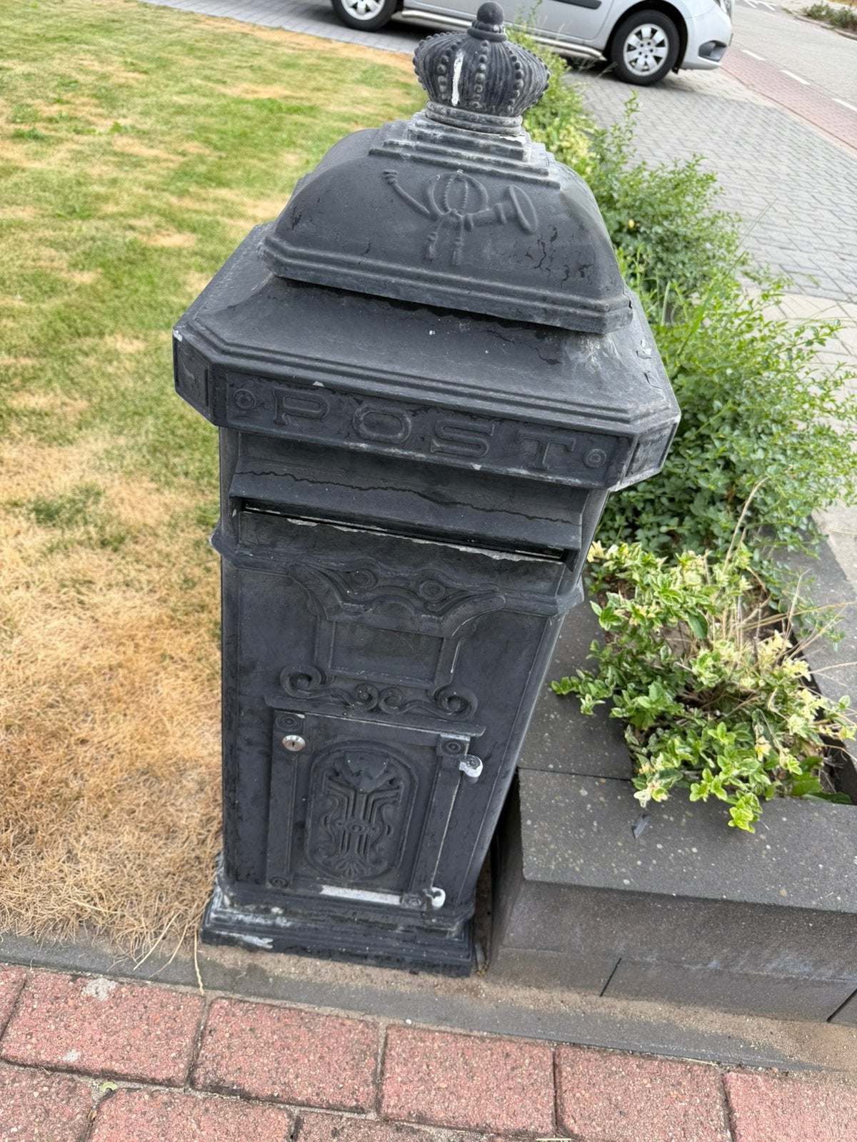 Staande brievenbus, Ophalen, Zo goed als nieuw
