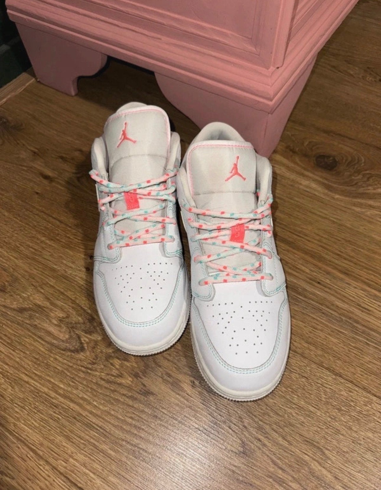 Nike air jordan 1 low white/green/pink maat 39, Wit, Ophalen of Verzenden, Sneakers of Gympen, Zo goed als nieuw
