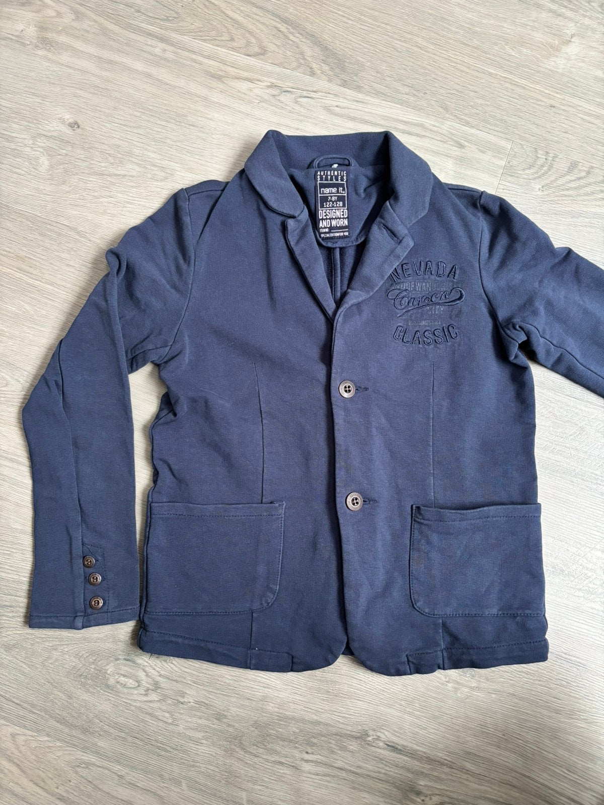 Blauw vestje / blazer / jasje Name It maat 122-128 jongen, Ophalen of Verzenden, Zo goed als nieuw, Jongen, Jas