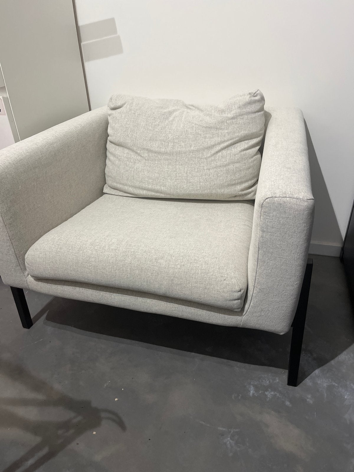 Ikea KOARP Fauteuil - Lichtgrijs - Zo goed als nieuw, Huis en Inrichting, Fauteuils, Ophalen, Zo goed als nieuw, Stof, 75 tot 100 cm