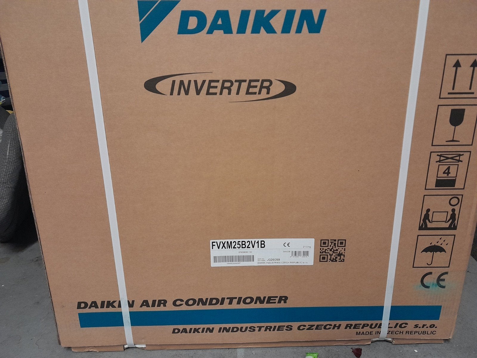Daikin vloermodel 2.5kw, Ophalen of Verzenden, Nieuw, Minder dan 60 cm, Minder dan 30 cm
