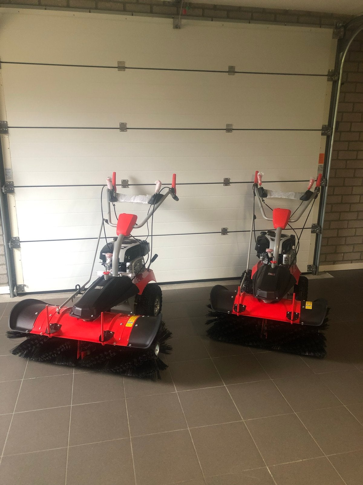 AANBIEDING ,btw vrij nieuwe veegmachines 750PXI B&S, Tuin en Terras, Veegmachines, Ophalen, Nieuw