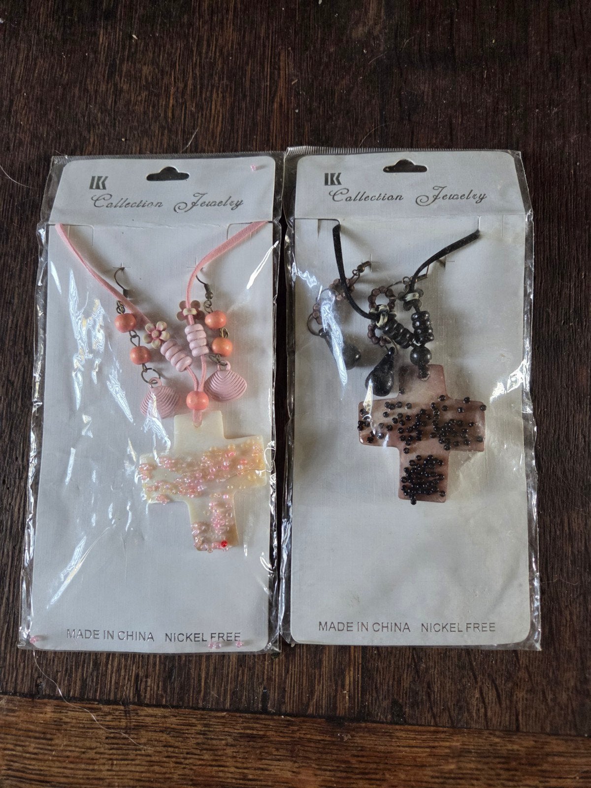 Kruis ketting met kralen en schelpen, roze/wit of zwart, Ophalen, Nieuw, Roze, Overige materialen