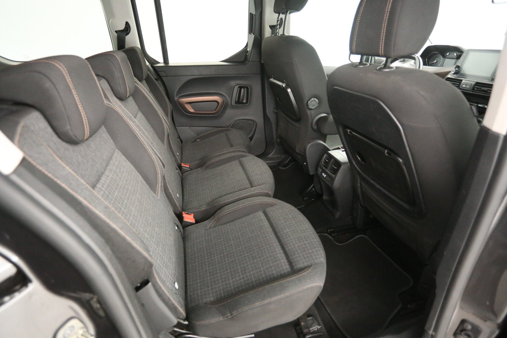 Foto 30 van Peugeot Rifter 1.2 Puretech L2 GT 7p. 131PK | Automaat | Cli
