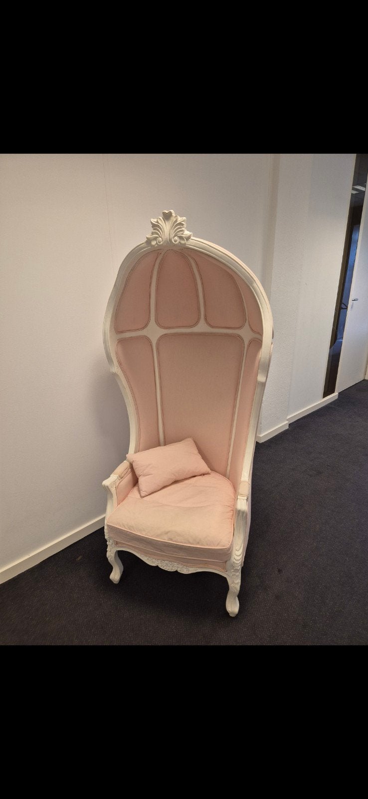 Barok Stijl Troonstoel - Roze en Wit, Huis en Inrichting, Fauteuils, Ophalen, Gebruikt, Barok, Klassiek, Rococo, 75 tot 100 cm