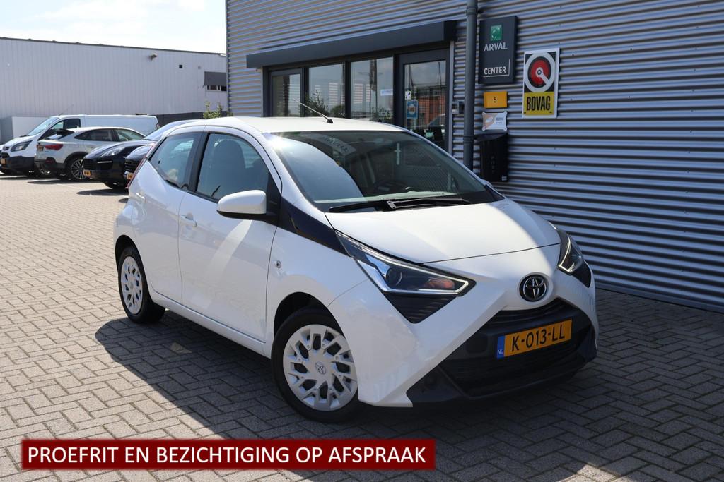 Toyota Aygo 1.0 VVT-i x-play 1e Eigenaar | Dealer Onderh | B, Voorwielaandrijving, Stof, Gebruikt, Euro 6