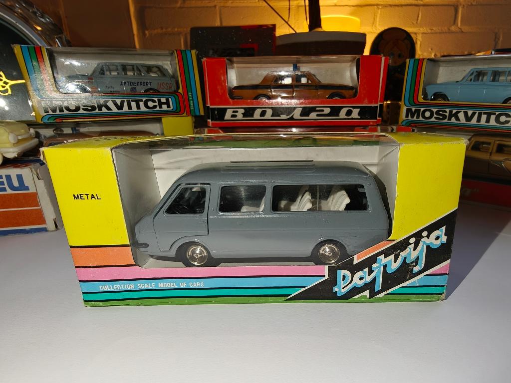 Novoexport RAF busje, Hobby en Vrije tijd, Modelauto's | 1:43, Ophalen of Verzenden, Zo goed als nieuw, Auto, Overige merken