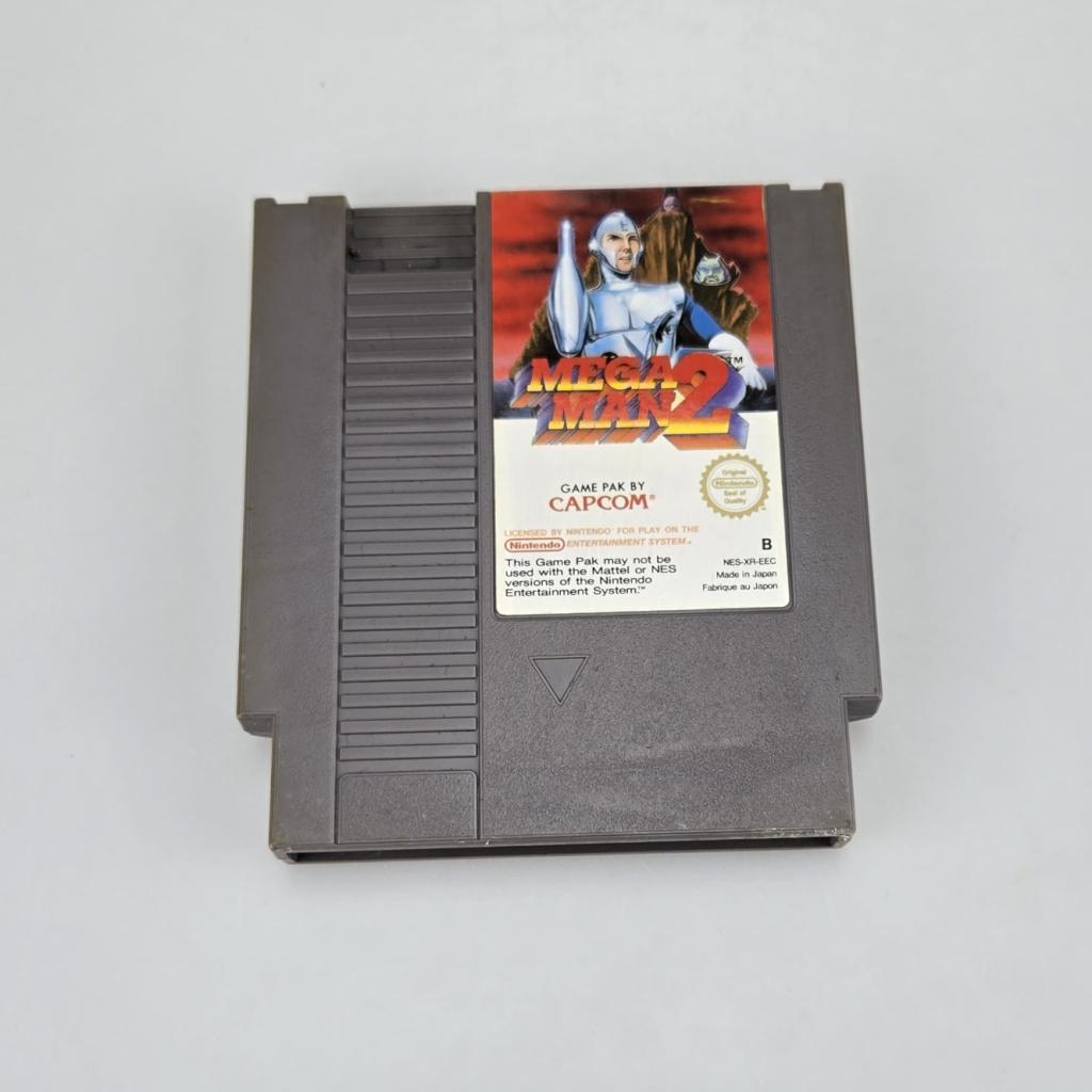 Nintendo NES Game: Mega Man 2, Flex Ltd., Zo goed als nieuw, https://flex.com/contact-us, Nobelstraat 10, 5807 GA Oostrum