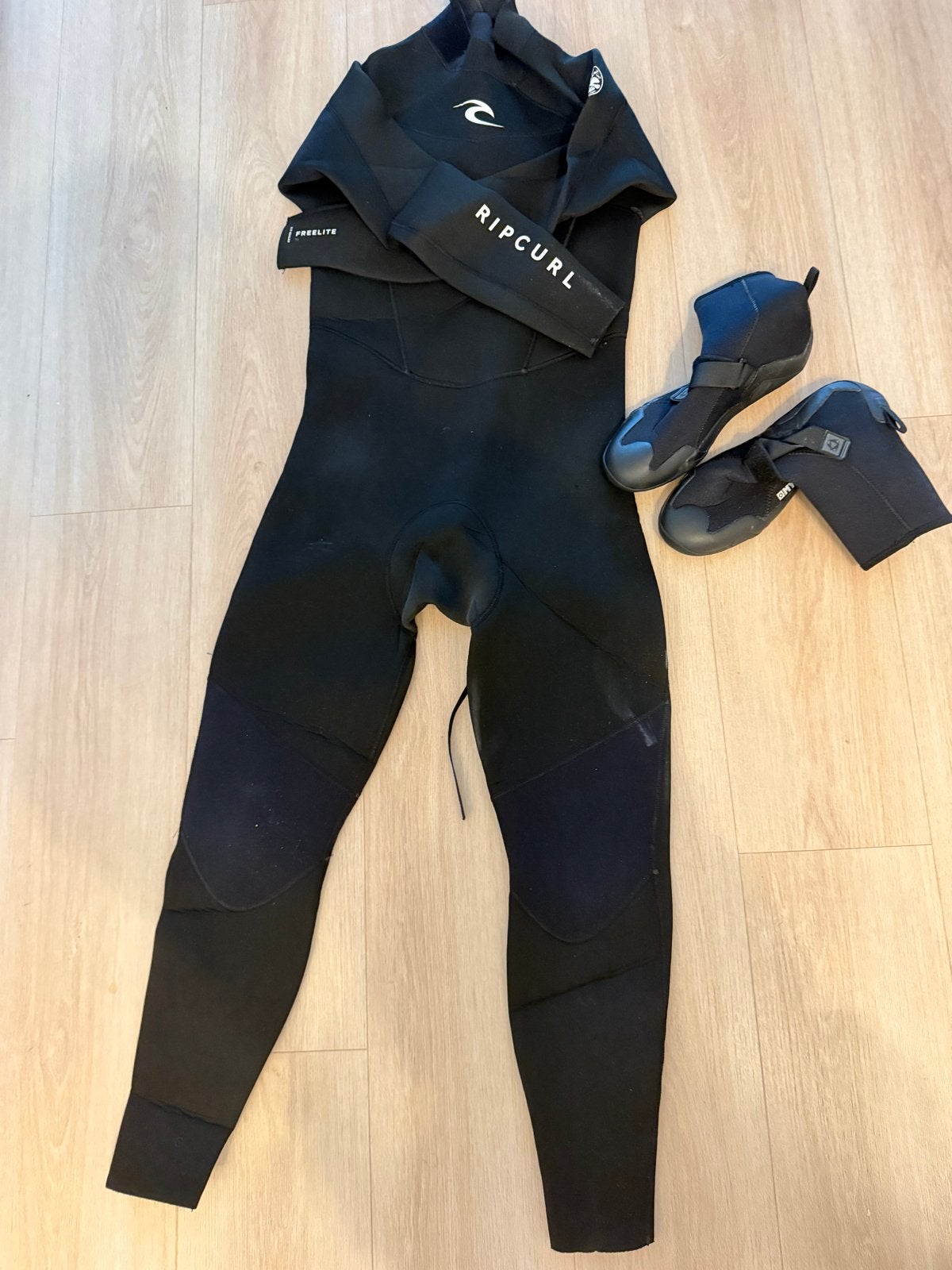 Nieuw heren kitesurf wetsuit 5/3 + schoenen maat 43, Watersport en Boten, Ophalen, Nieuw