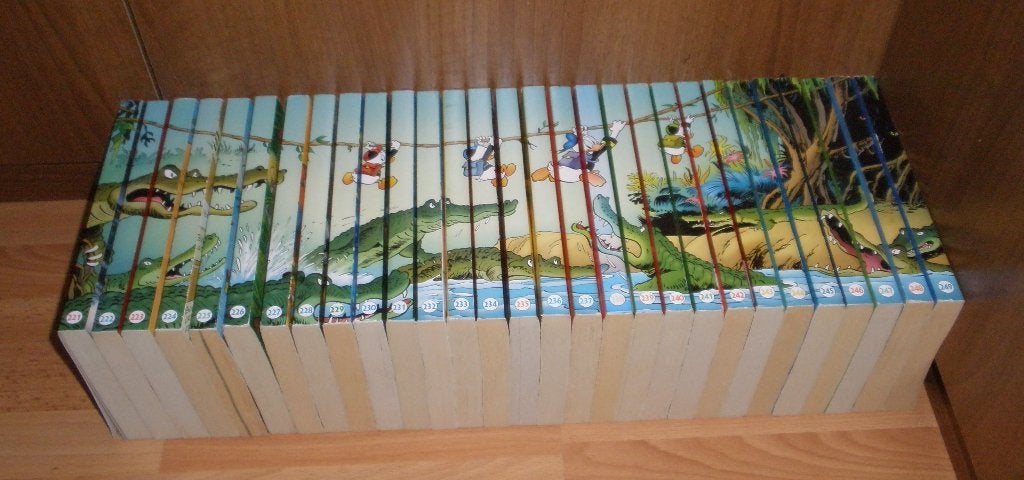 SERIE DONALD DUCK POCKETS MET RTUGTEKENING, Boeken, Meerdere stripboeken, Ophalen of Verzenden, Zo goed als nieuw