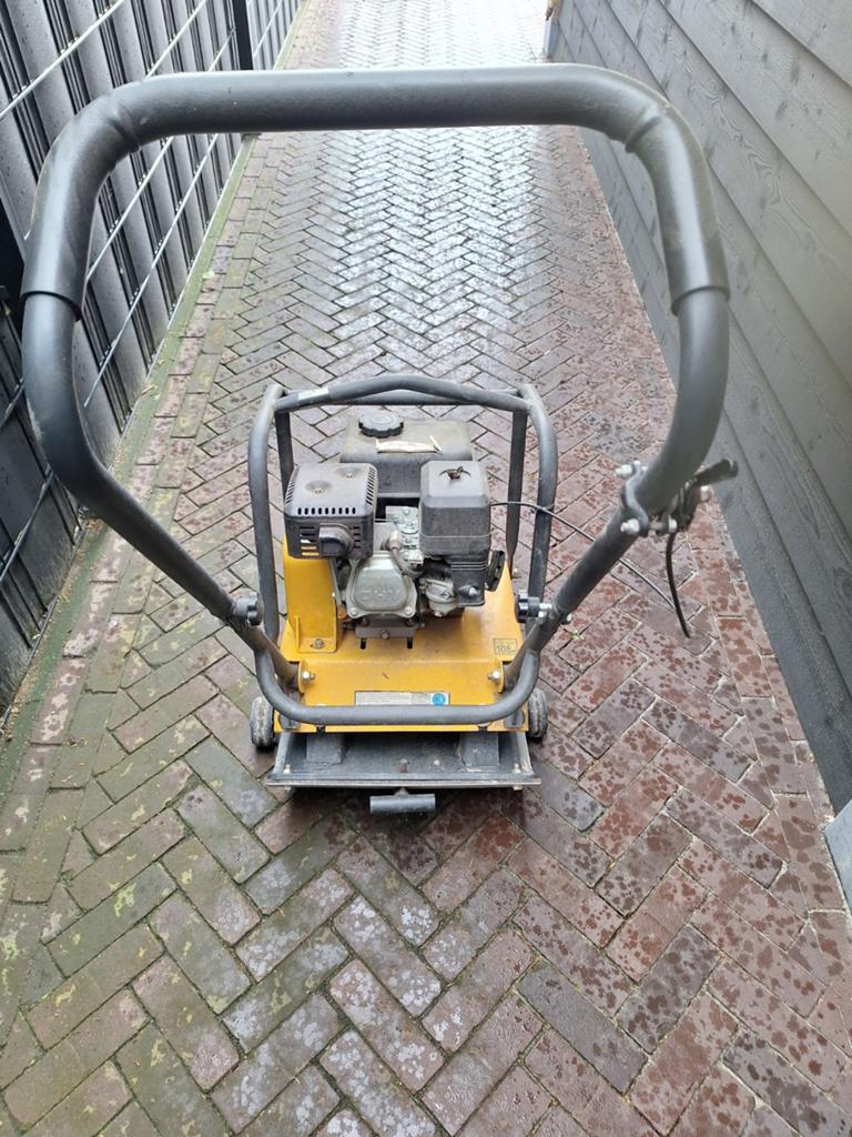 Trilplaat Lumag RP-1100PRO - Krachtig en Betrouwbaar, Ophalen, Gebruikt