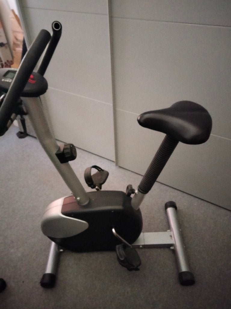 digitale home trainer, Sport en Fitness, Fitnessapparatuur, Ophalen, Zo goed als nieuw, Aluminium, Hometrainer