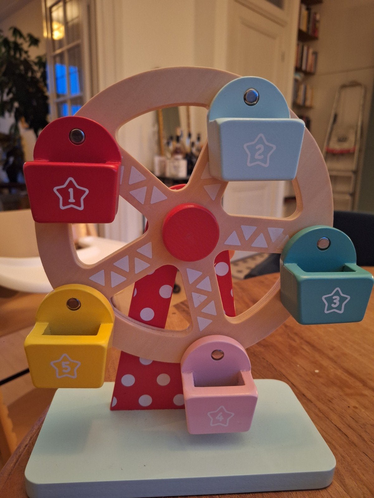 Leuke houten draaimolen voor kinderen 1-3 jaar, Ophalen