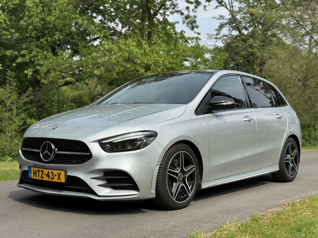 Mercedes-Benz B-Klasse 220d AMG Burmester Pano 360, Parkeercamera, Gebruikt, 1465 kg, Bedrijf