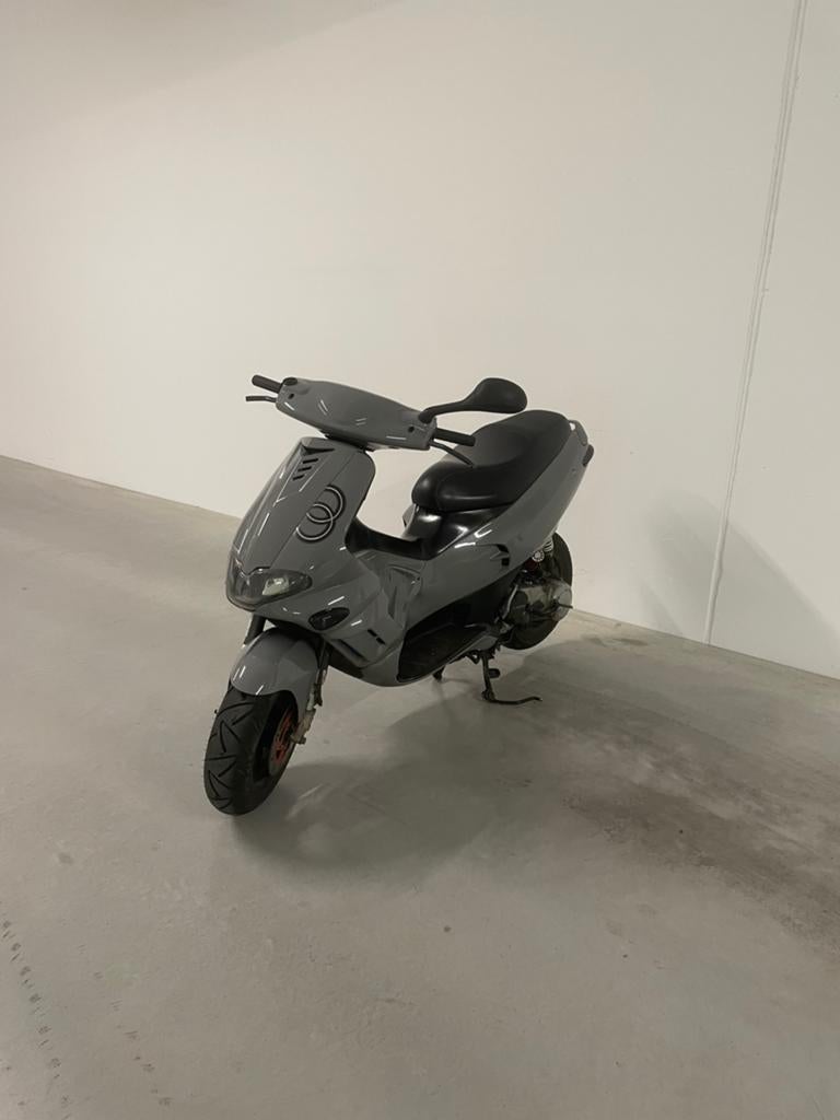 Gilera Runner 70cc DD te koop of in onderdelen, Fietsen en Brommers, Ophalen, Zo goed als nieuw, Uitlaat, Overige merken