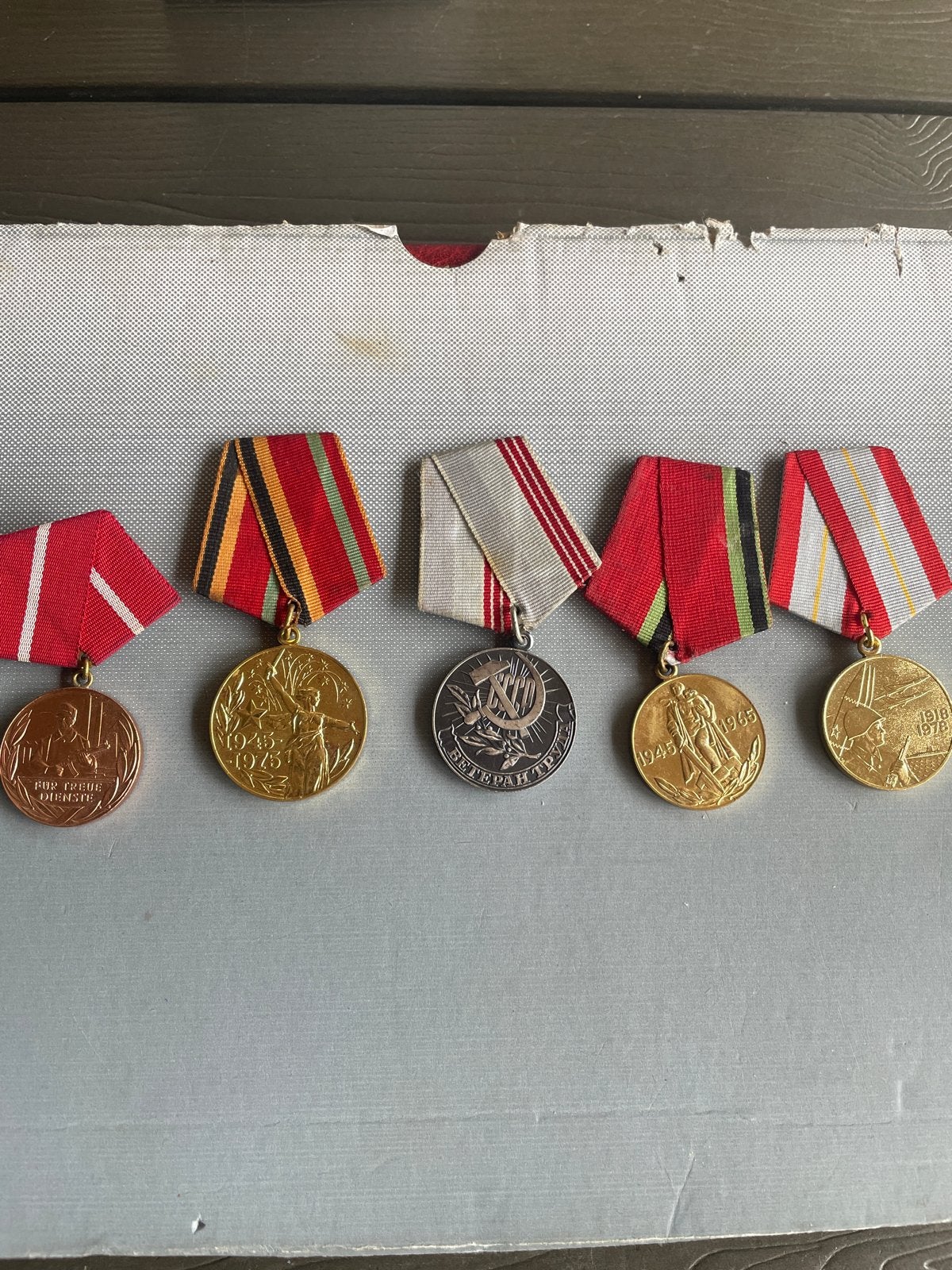 Set van 5 militaire medailles - Sovjet-Unie en DDR, Verzamelen, Ophalen of Verzenden, Overige soorten, Duitsland, Lintje, Medaille of Wings