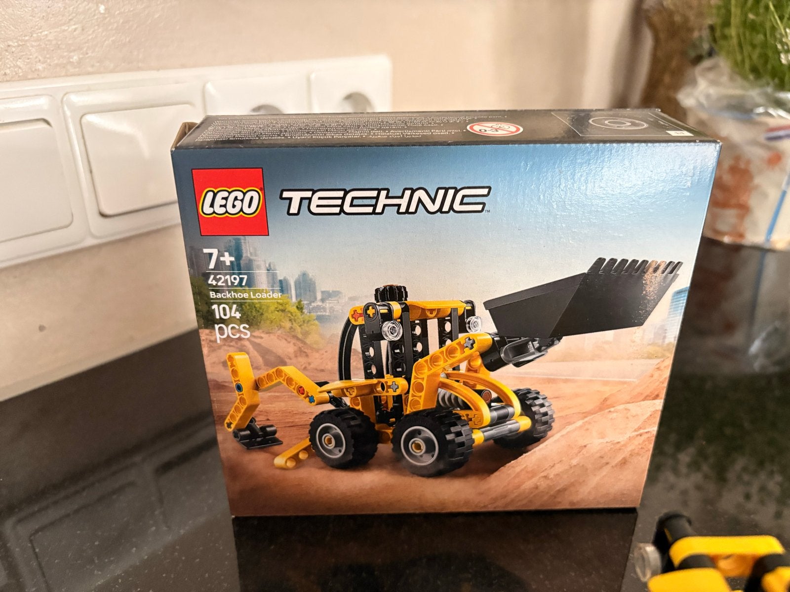 LEGO Technic 42197 Backhoe Loader - Nieuw in doos, Ophalen of Verzenden, Nieuw, Overige merken