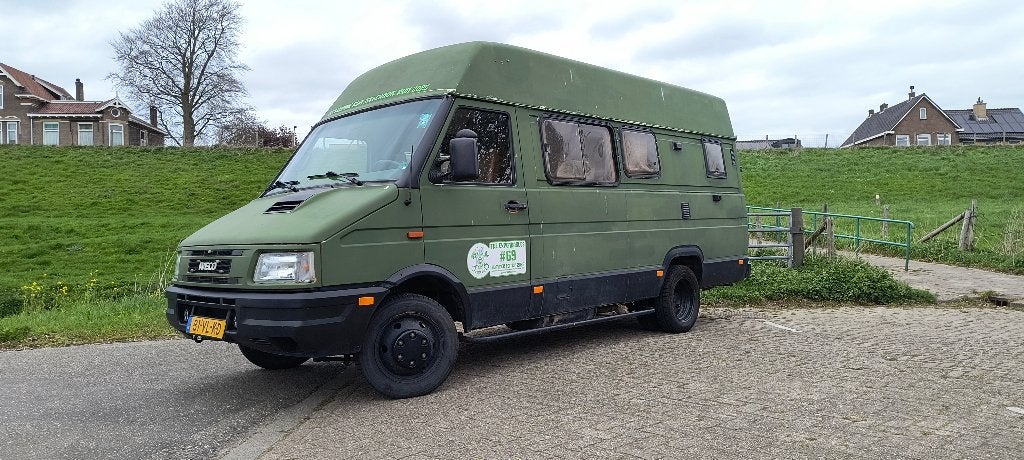 Caravans And Camping Gave