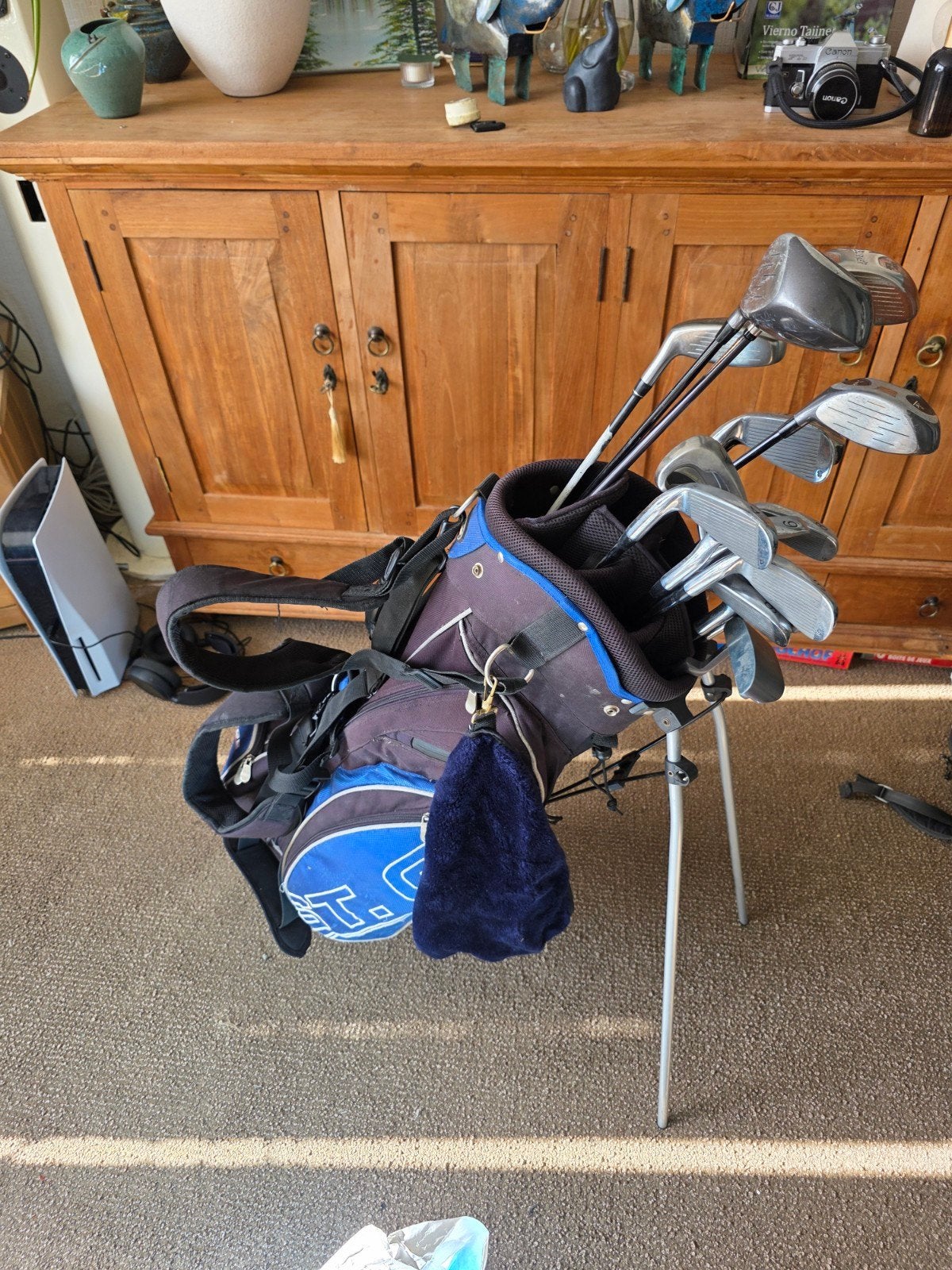 Foto 3 van Complete golfset met tas, clubs, ballen en tees