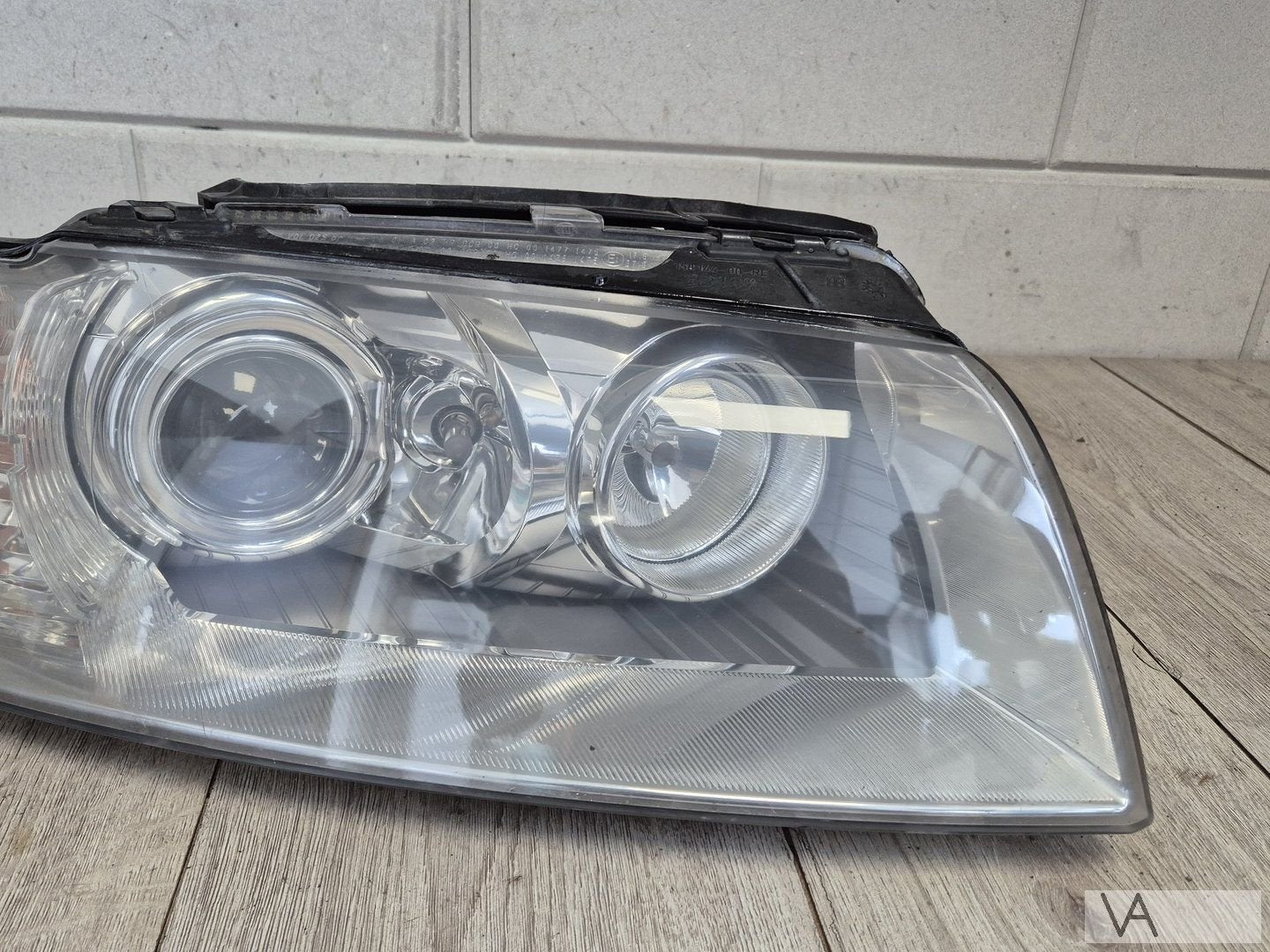 Koplamp xenon rechts Audi A8 2002 - 2007 nette staat €150, Gebruikt, -, -, -