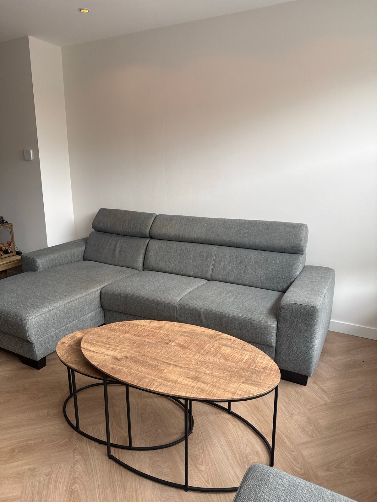 Gratis Grijze bank met hocker, 265x91x43 cm, Ophalen, 250 tot 300 cm, Gebruikt, 75 tot 100 cm