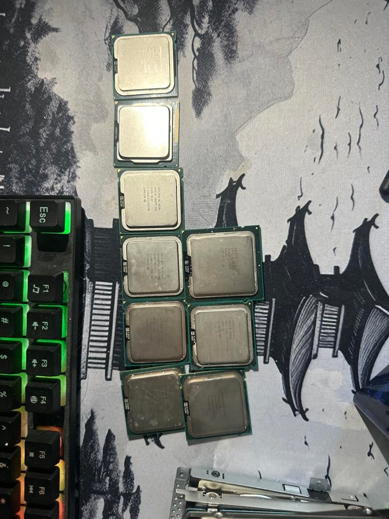 Diverse Intel Xeon en reguliere CPU's - Gebruikt, Ophalen, Gebruikt, 2-core, 2 tot 3 Ghz