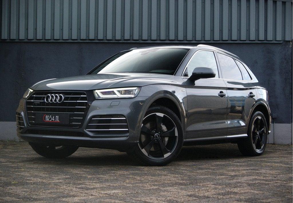 Audi Q5 55 TFSIe 367PK Quattro 2xS-Line Virtual/memory/matri, Auto's, Audi, Automaat, 2005 kg, 4 cilinders, Leder en Stof