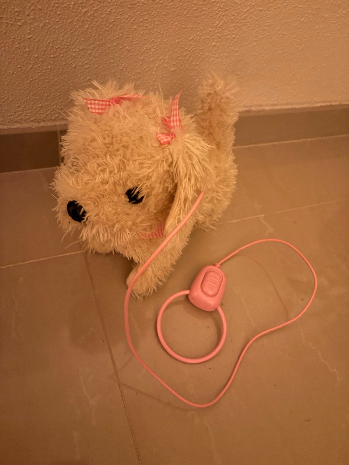 Interactieve pluche hond met afstandsbediening, Ophalen of Verzenden, Zo goed als nieuw, Meisje
