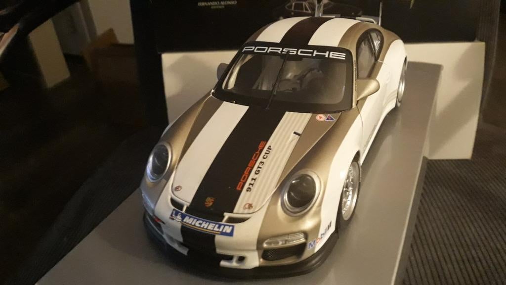 Minichamps 1/18 Porsche 911 997 GT3 CUP Performance, Ophalen of Verzenden, Zo goed als nieuw, Auto, MiniChamps