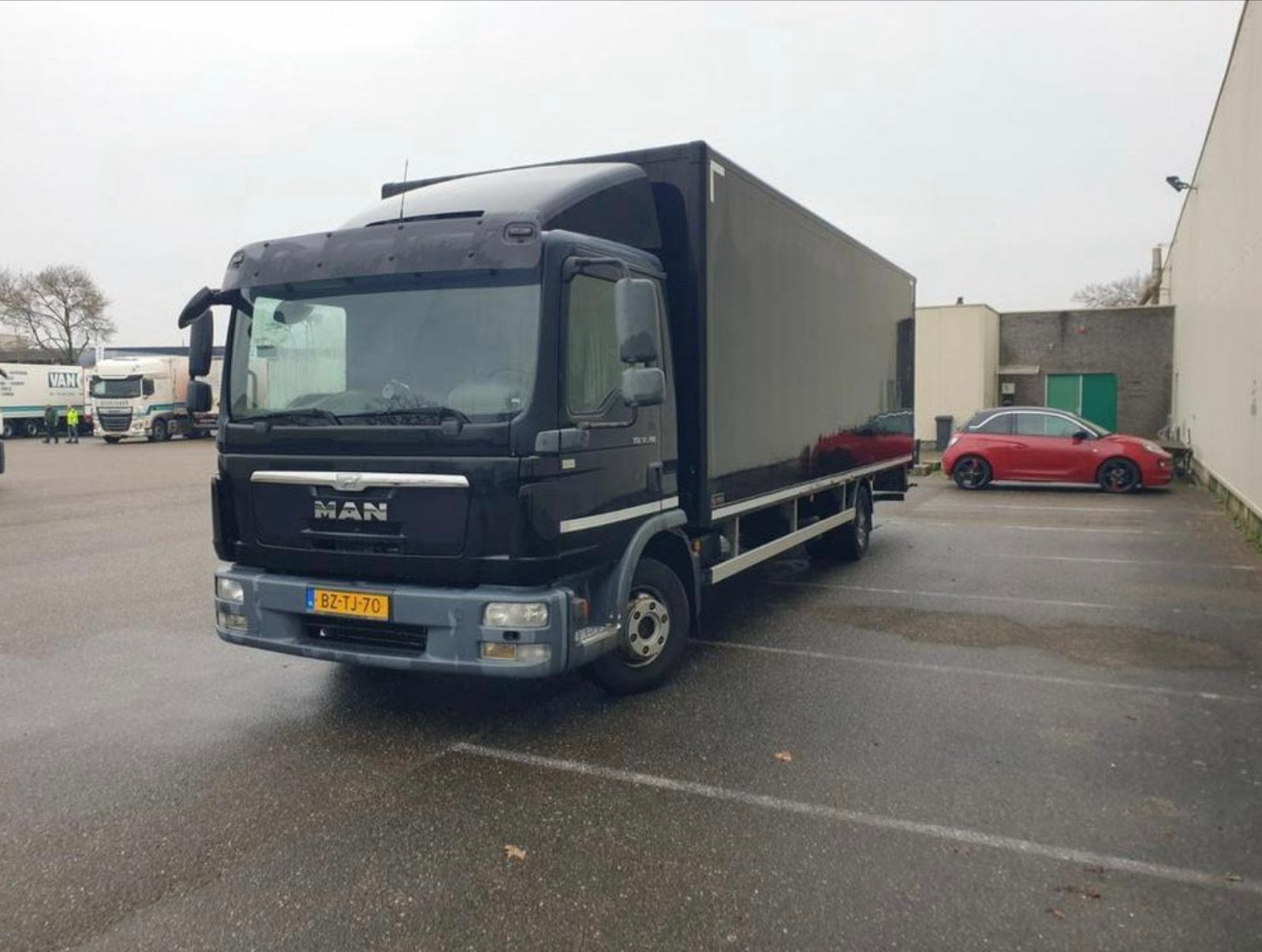 MAN TGL 12.180 4X2 BL Automaat - 2011 - 670dkm stoelverwarmi, Automaat, Stof, MAN, Zwart