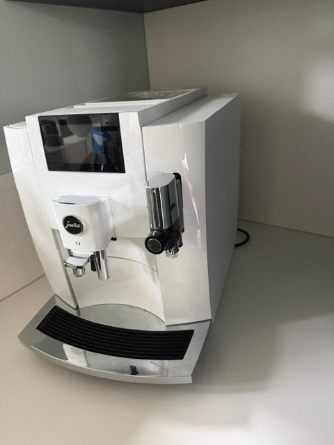 Jura E8, Witgoed en Apparatuur, Ophalen, 10 kopjes of meer, Koffiemachine, Koffiebonen