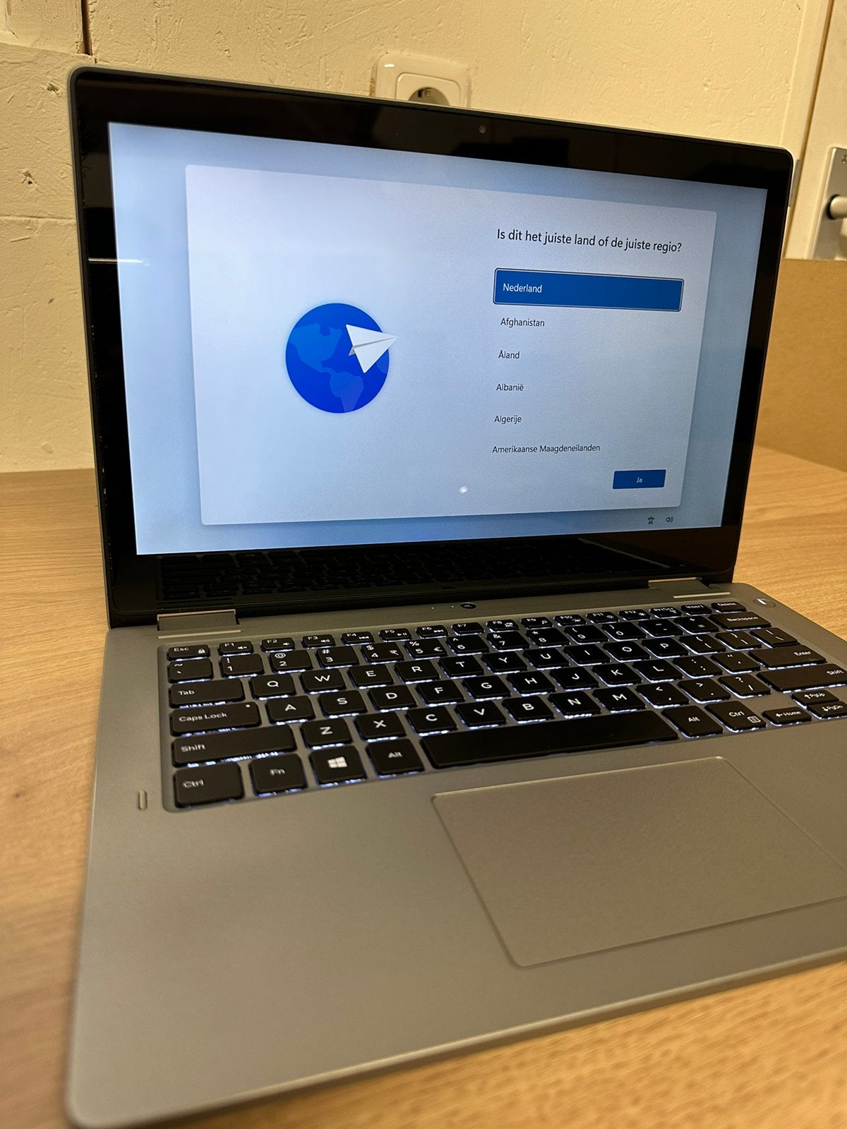 Dell Latitude 3310 - 2 in 1 touchscreen, 2 tot 3 Ghz, Qwerty, 8 GB, 13 inch